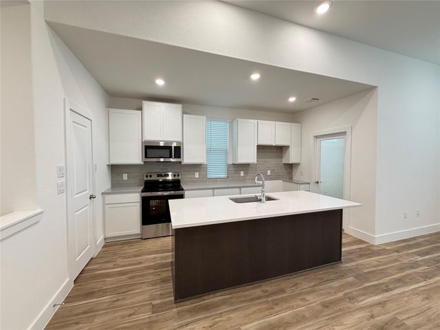 6059 Cebra St, Houston, TX 77091