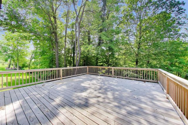 495 Timber Oak Lane, Yorkville, IL 60560