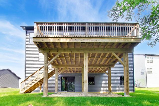 495 Timber Oak Lane, Yorkville, IL 60560