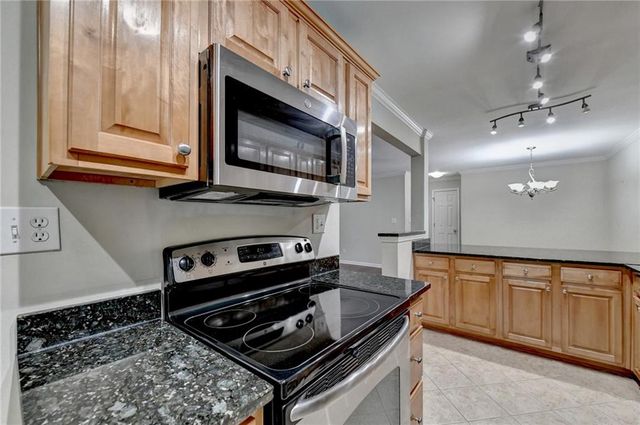 702 Brighton Point, Sandy Springs, GA 30328