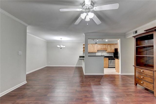 702 Brighton Point, Sandy Springs, GA 30328