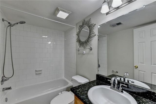 702 Brighton Point, Sandy Springs, GA 30328