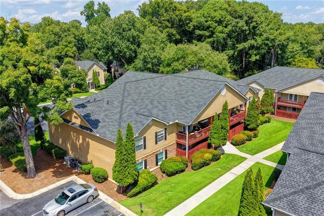 702 Brighton Point, Sandy Springs, GA 30328