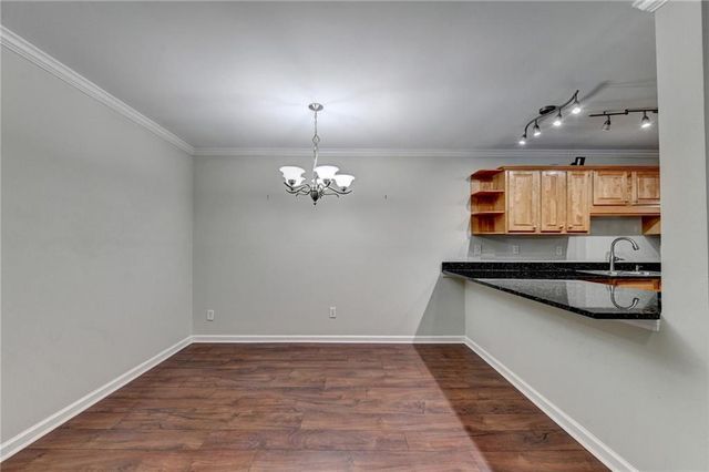 702 Brighton Point, Sandy Springs, GA 30328
