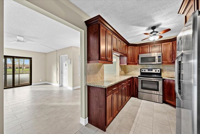 827 Sky Pine Way G1, Greenacres, FL 33415
