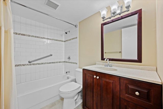 827 Sky Pine Way G1, Greenacres, FL 33415