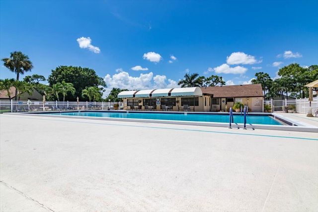 827 Sky Pine Way G1, Greenacres, FL 33415