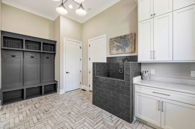 107 Bluegrass Pt, Hendersonville, TN 37075