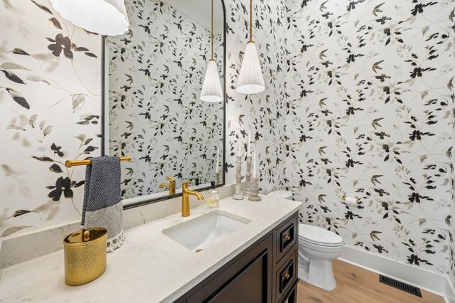107 Bluegrass Pt, Hendersonville, TN 37075