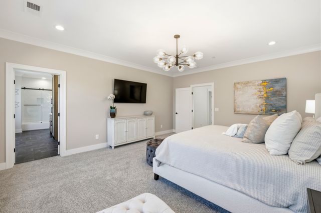 107 Bluegrass Pt, Hendersonville, TN 37075