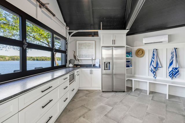 107 Bluegrass Pt, Hendersonville, TN 37075