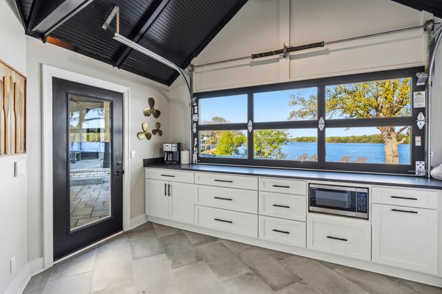 107 Bluegrass Pt, Hendersonville, TN 37075