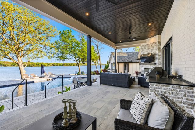 107 Bluegrass Pt, Hendersonville, TN 37075