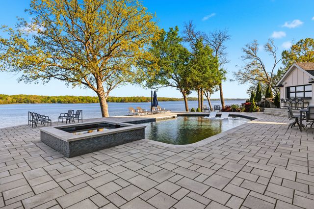 107 Bluegrass Pt, Hendersonville, TN 37075