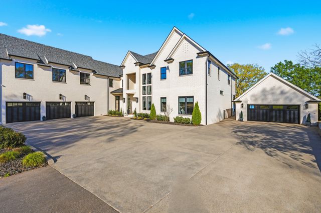 107 Bluegrass Pt, Hendersonville, TN 37075