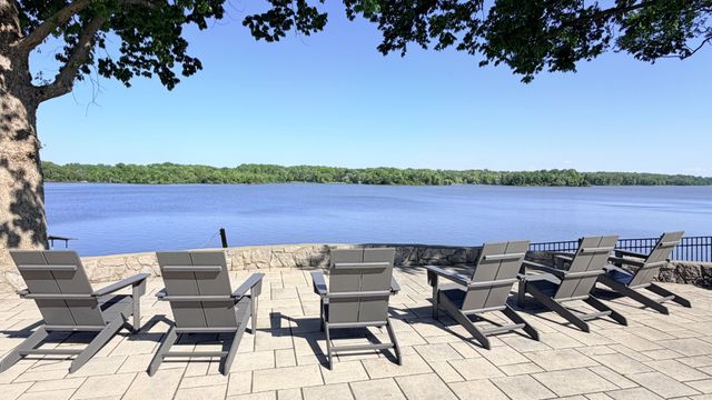 107 Bluegrass Pt, Hendersonville, TN 37075