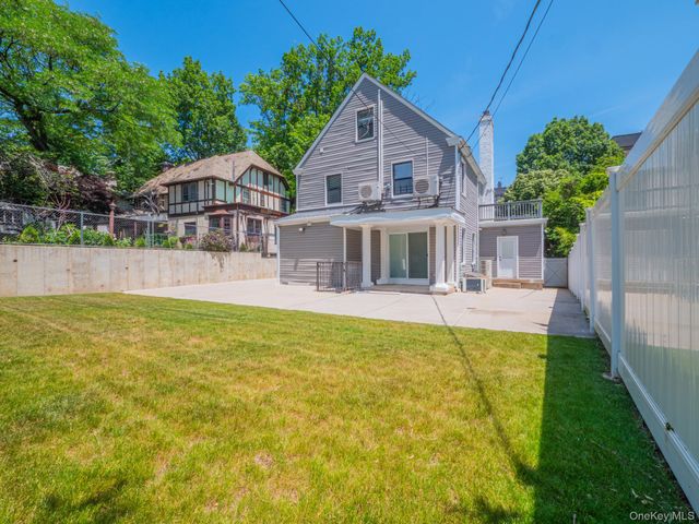83-34 116th Street, Kew Gardens, NY 11418