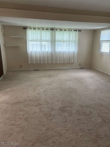 230 Deer Drive, Chardon, OH 44024