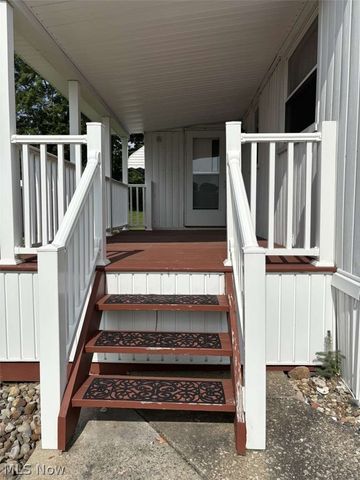 230 Deer Drive, Chardon, OH 44024