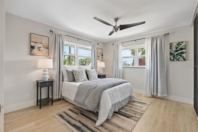 506 71ST AVE 7, St Pete Beach, FL 33706