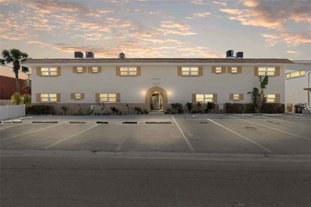 506 71ST AVE 7, St Pete Beach, FL 33706