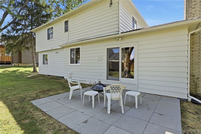 93 Hemlock Drive, West Seneca, NY 14224