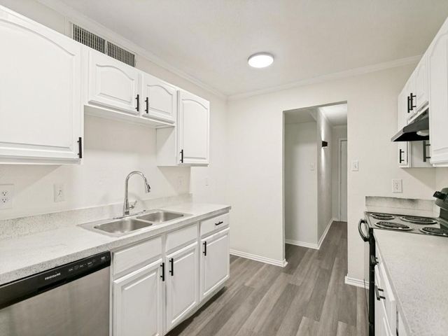 905 Hawthorne Drive, Allen, TX 75002