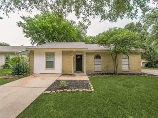 905 Hawthorne Drive, Allen, TX 75002