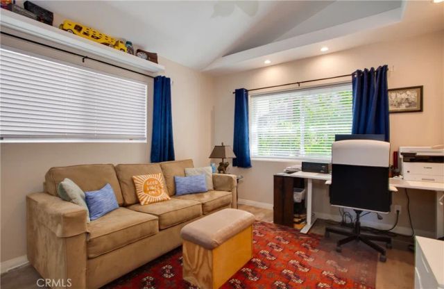 22459 Venido, Woodland Hills, CA 91364