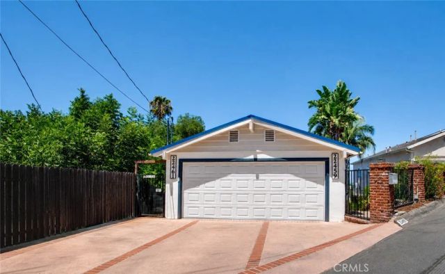 22459 Venido, Woodland Hills, CA 91364
