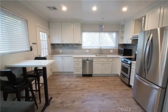 22459 Venido, Woodland Hills, CA 91364