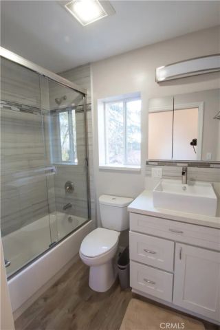 22459 Venido, Woodland Hills, CA 91364