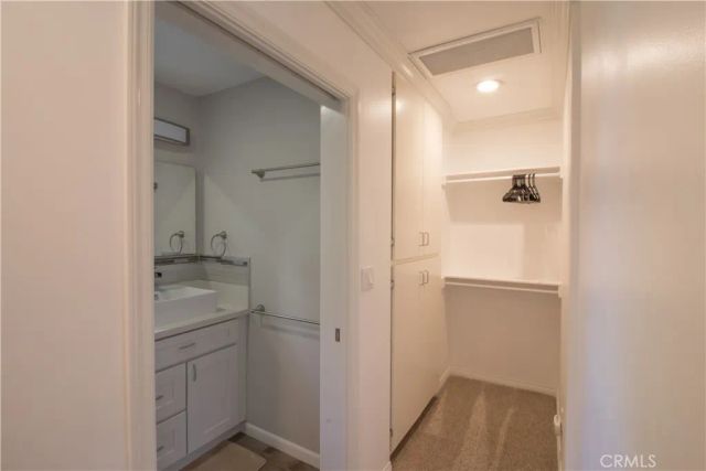 22459 Venido, Woodland Hills, CA 91364