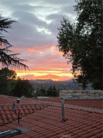 22459 Venido, Woodland Hills, CA 91364