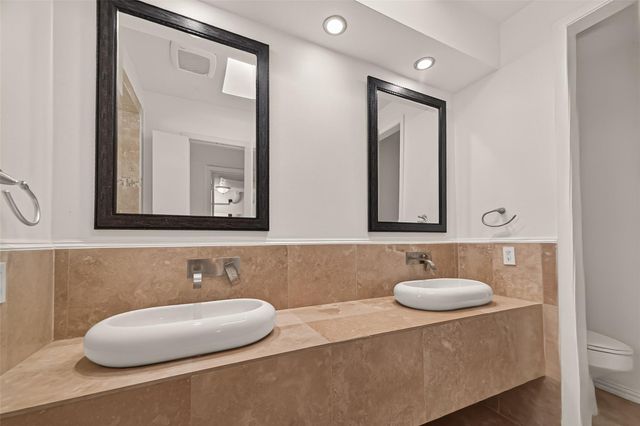 1111 Potomac Drive A, Houston, TX 77057