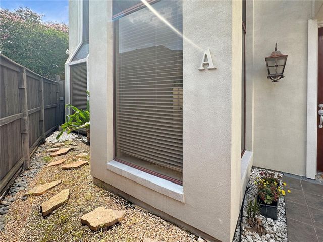 1111 Potomac Drive A, Houston, TX 77057