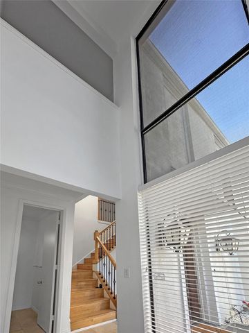 1111 Potomac Drive A, Houston, TX 77057
