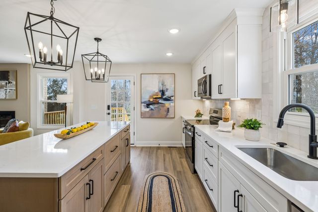 1115 Oak Creek Dr, Nolensville, TN 37135