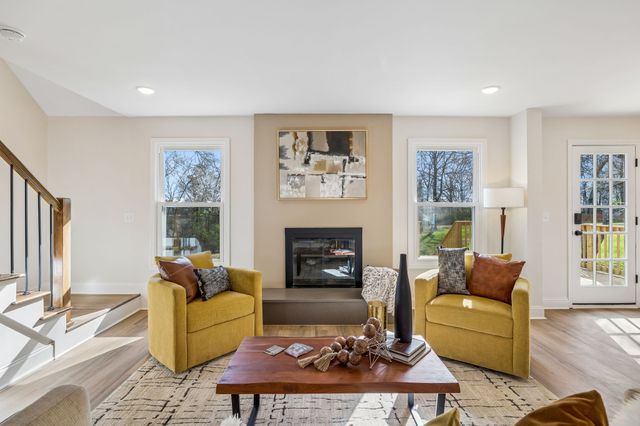 1115 Oak Creek Dr, Nolensville, TN 37135