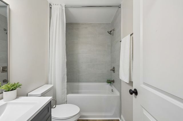 1115 Oak Creek Dr, Nolensville, TN 37135