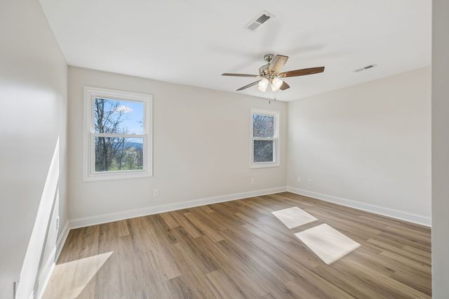 1115 Oak Creek Dr, Nolensville, TN 37135