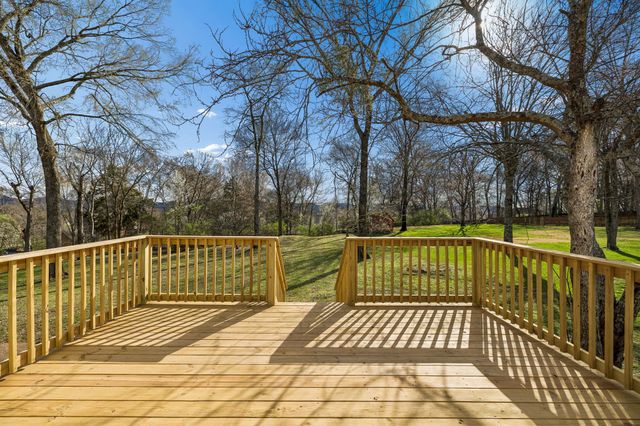 1115 Oak Creek Dr, Nolensville, TN 37135