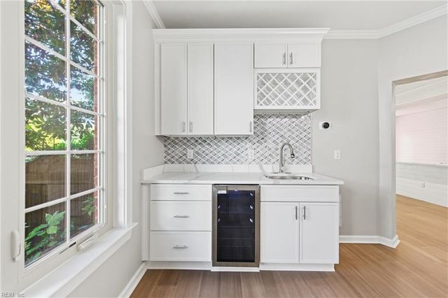 3223 Huntwick LN, Virginia Beach, VA 23451