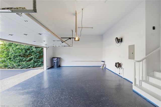 3223 Huntwick LN, Virginia Beach, VA 23451