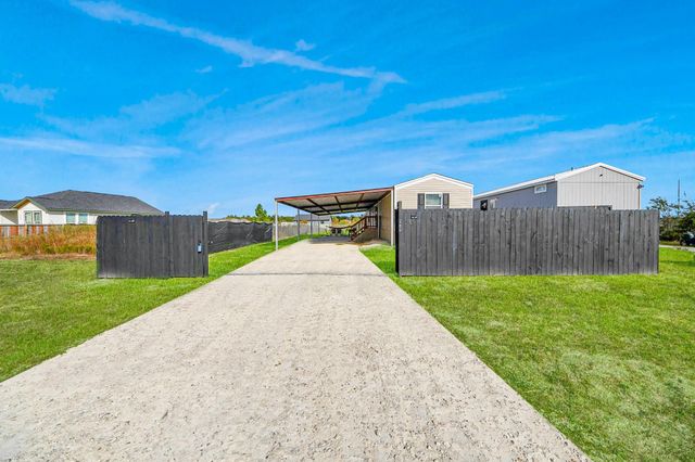 280 Road 5504, Cleveland, TX 77327