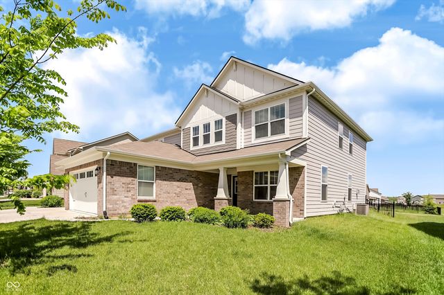 2391 S Stonehill Way, New Palestine, IN 46163