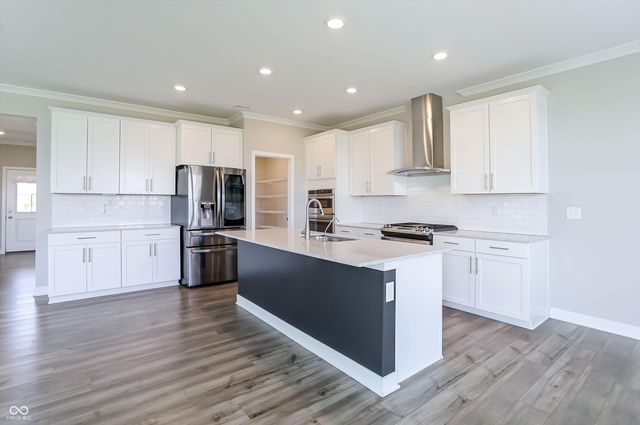 2391 S Stonehill Way, New Palestine, IN 46163