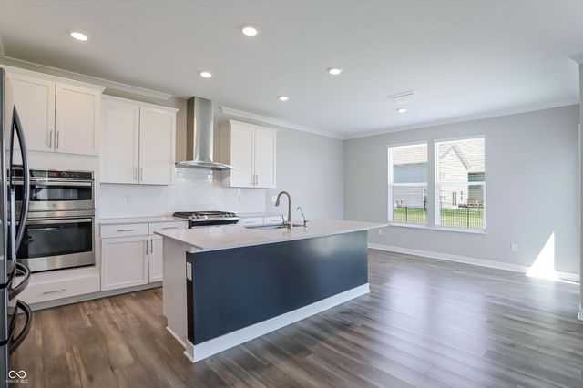 2391 S Stonehill Way, New Palestine, IN 46163