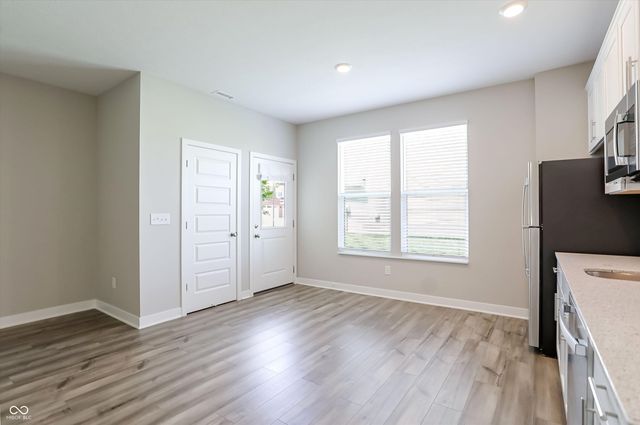 2391 S Stonehill Way, New Palestine, IN 46163