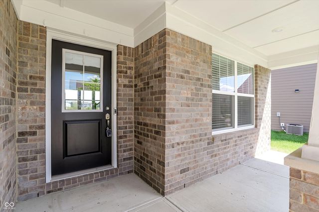 2391 S Stonehill Way, New Palestine, IN 46163